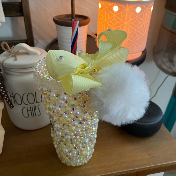 “SOLD” PLEASE READ Nice Cold Starbucks Cup - Picture 3 of 4